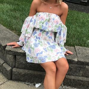 White bell sleeve floral print mini dress